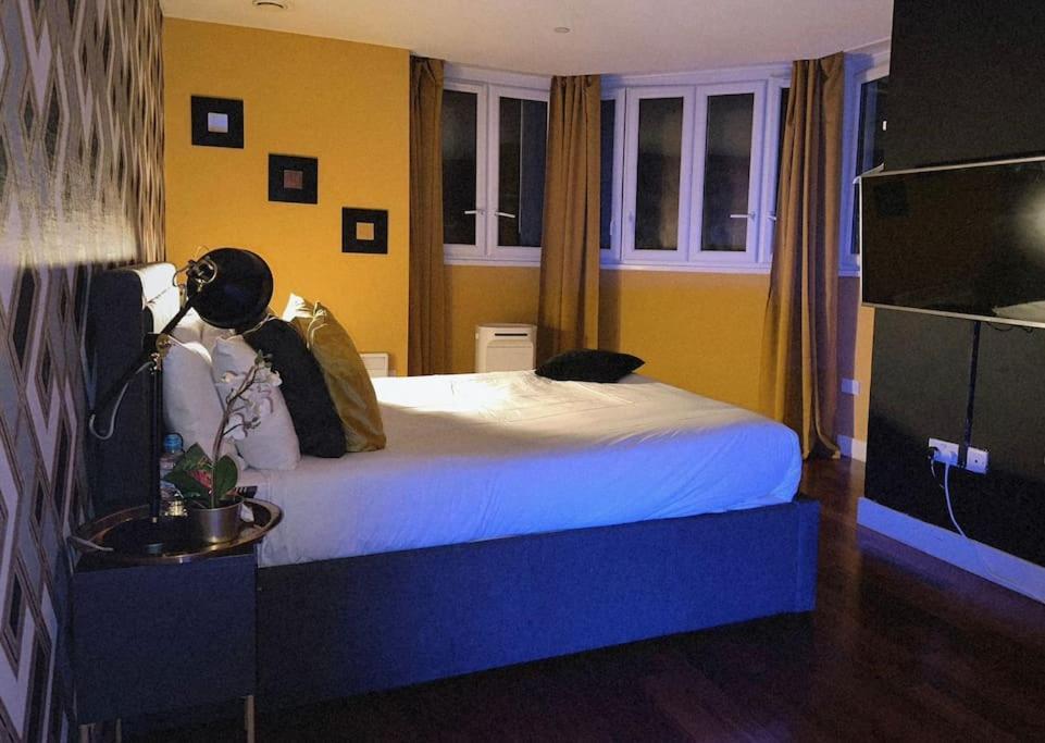 Cosy City Centre Apartment With Parking Birmingham Eksteriør billede